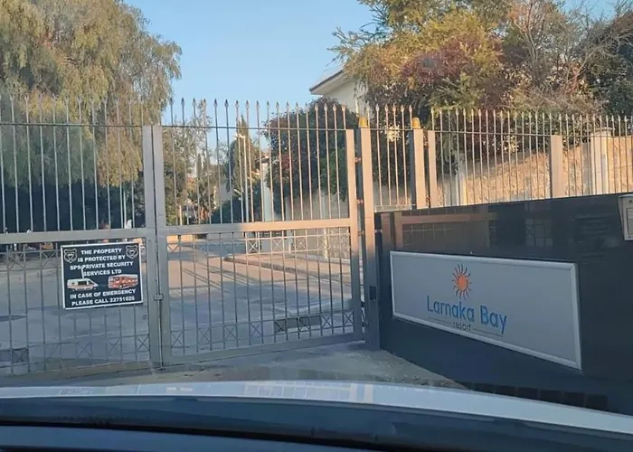 Апартаменты Bay Ларнака