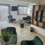 Bay Apartamento Larnaca