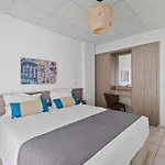 Bay Apartment Larnaca