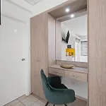 Bay Apartment Larnaca