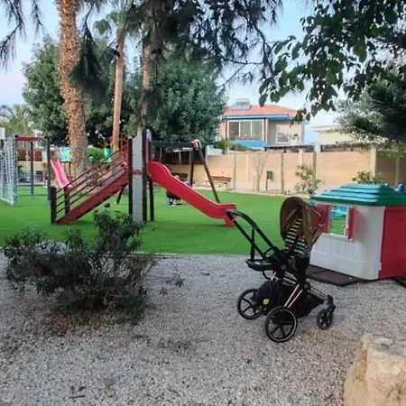 Апартаменты Bay Ларнака