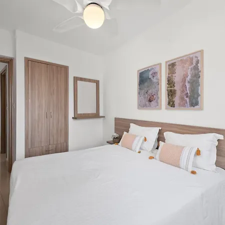 Apartment Bay